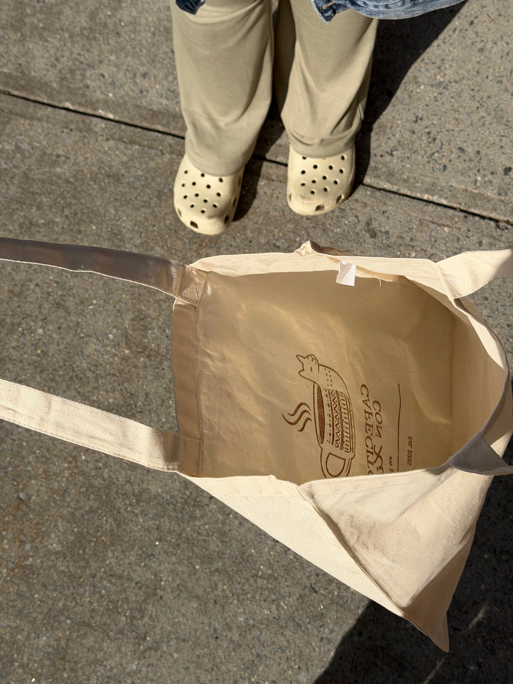 Cafecito con Xi Reusable Tote Bag